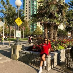 Meet your Posher, Jessica